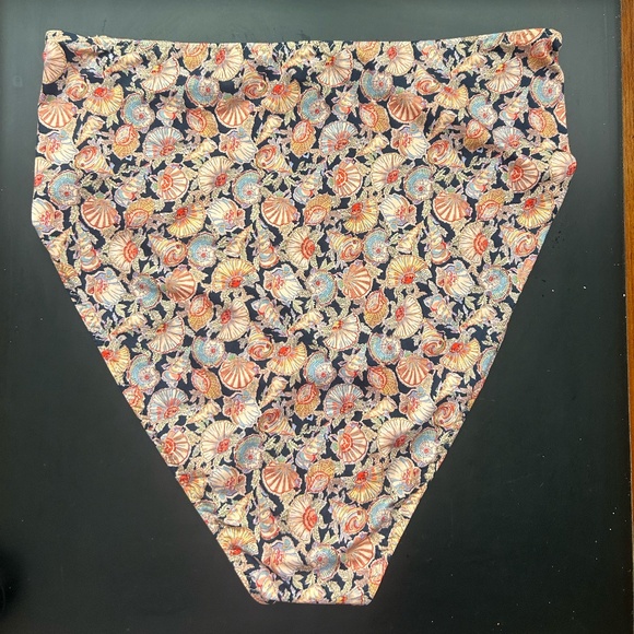 DOEN SWIMSUIT BOTTOM - Picture 2 of 4